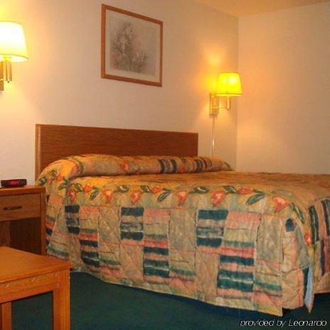 Anderson Chesterfield Travel Inn Daleville Ruang foto