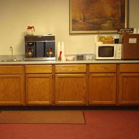Anderson Chesterfield Travel Inn Daleville Bagian luar foto
